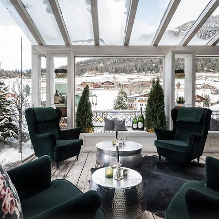 Hotel Acadia - Adults Mountain Home Selva di Val Gardena Exteriör bild